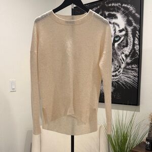 Tahari Elegant Cream Crew Neck Cashmere Sweater